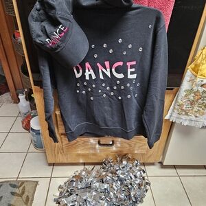 Fruit of the Loom Black Dance Hoodie and Cap Set